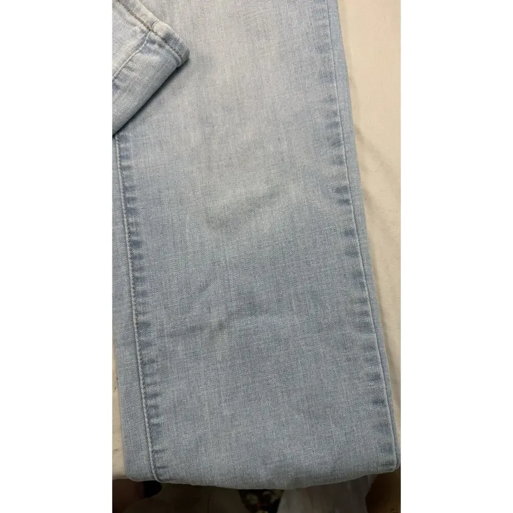 Levi’s 314 Shaping Straight Jeans Women’s W32 L32 Light Wash Stretch Denim
